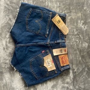 Levi’s High Rise 501 Women’s Shorts Size 27
